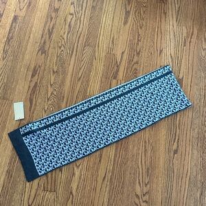 Michael Kors Gray and Black Knit Scarf
